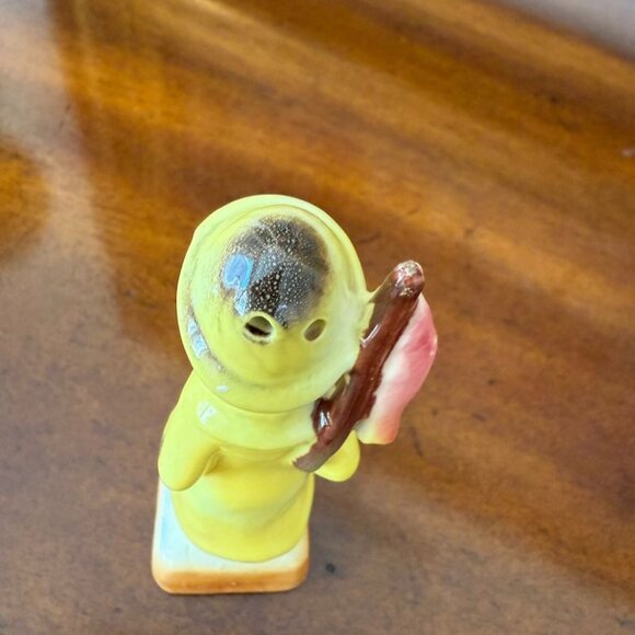 Vintage Old Salty Sea Captain Cape Cod Fisherman Salt Pepper Shaker Japan Parrot - Picture 6 of 10